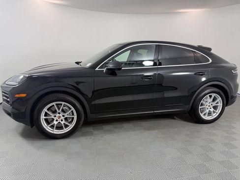 Certified 2026 Porsche Cayenne Coupe AWD/4WD image 2