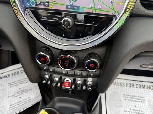 Used 2024 MINI Cooper S w/ Seaside Edition FWD image 28