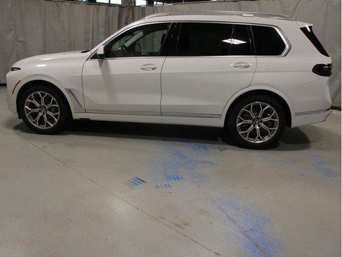 Used 2026 BMW X7 xDrive40i image 10
