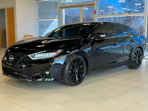 Used 2023 Nissan Maxima SR w/ Sport Mat Group image 4