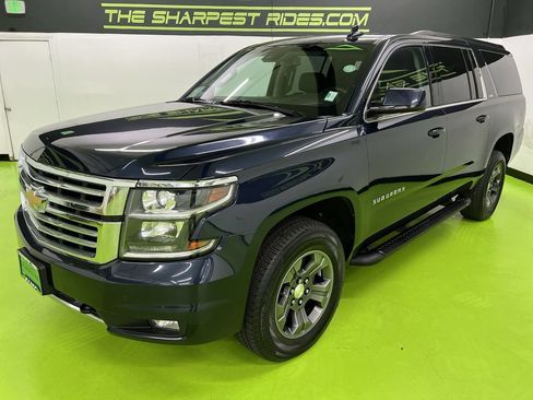 Used 2018 Chevrolet Suburban LT AWD/4WD image 5