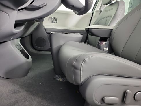 New 2026 Hyundai Ioniq 5 SEL image 27