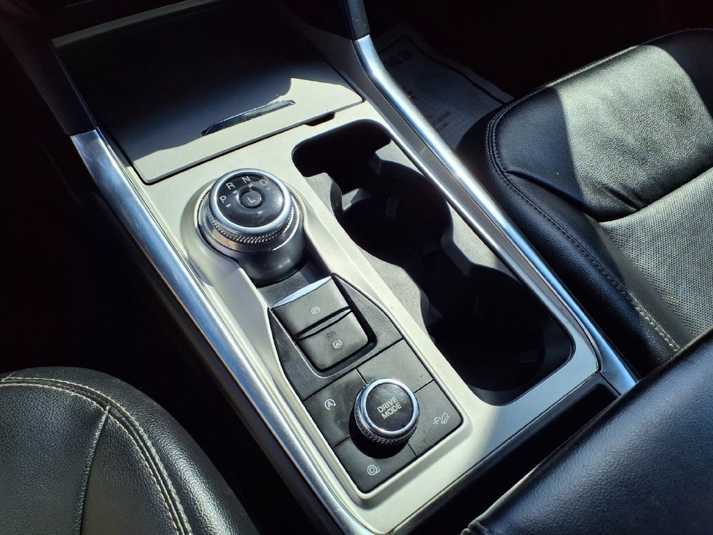 Used 2022 Ford Explorer Limited AWD/4WD image 8