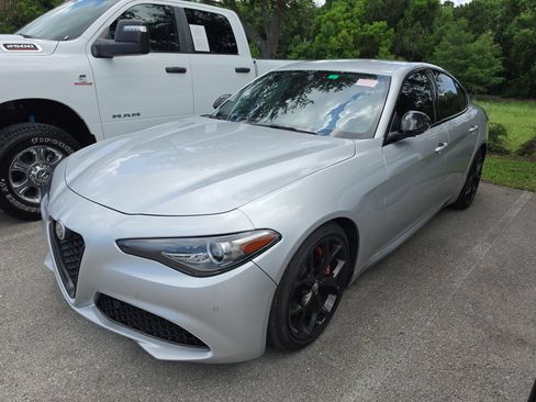 Used 2020 Alfa Romeo Giulia Ti w/ Nero Edizione RWD image 3