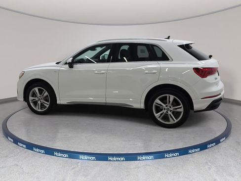 Used 2020 Audi Q3 2.0T Premium w/ Convenience Package AWD/4WD image 9