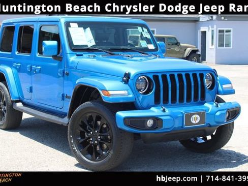 Used 2023 Jeep Wrangler Unlimited Sahara AWD/4WD image 1