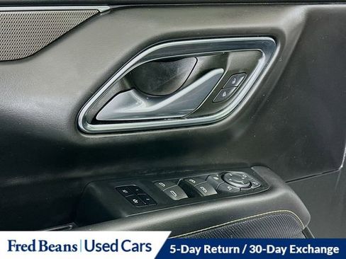 Used 2022 GMC Yukon XL AT4 AWD/4WD image 26