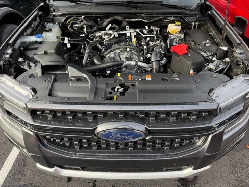 New 2025 Ford Ranger Lariat w/ Trailer Tow Package image 37