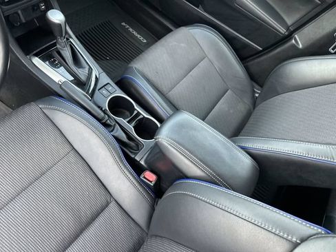 Used 2017 Toyota Corolla SE FWD image 21