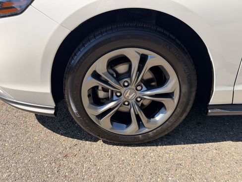 Used 2024 Honda Accord EX image 7