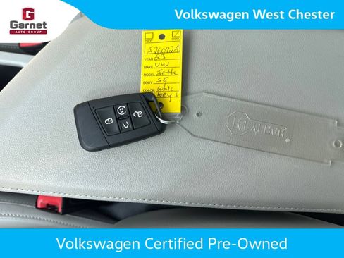 Used 2023 Volkswagen Jetta SE FWD image 30