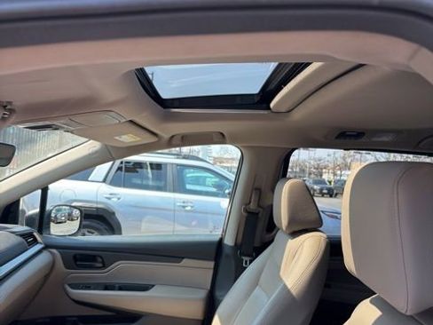Used 2018 Honda Odyssey EX-L image 4
