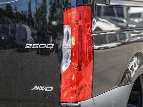 Used 2024 Mercedes-Benz Sprinter 144 Cargo image 9