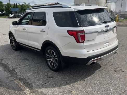Used 2017 Ford Explorer Platinum AWD/4WD image 5