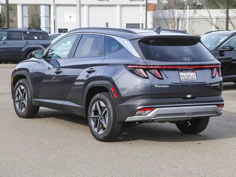 Certified 2025 Hyundai Tucson SEL image 2