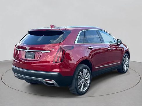 Certified 2024 Cadillac XT5 Premium Luxury w/ LPO, Floor Liner Package AWD/4WD image 5