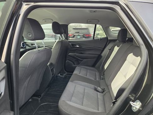 Used 2024 Chevrolet Trax LS image 11