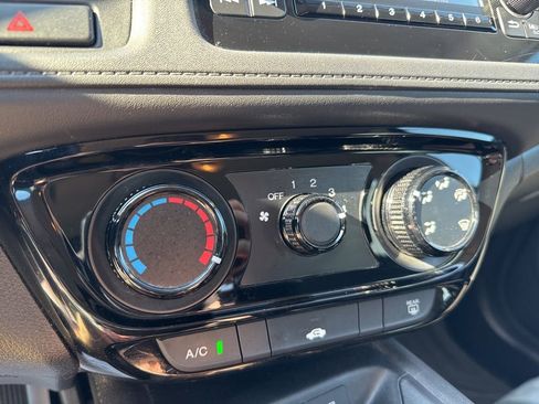 Used 2016 Honda HR-V LX image 22