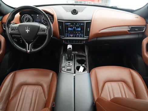 Used 2022 Maserati Levante Modena AWD/4WD image 15