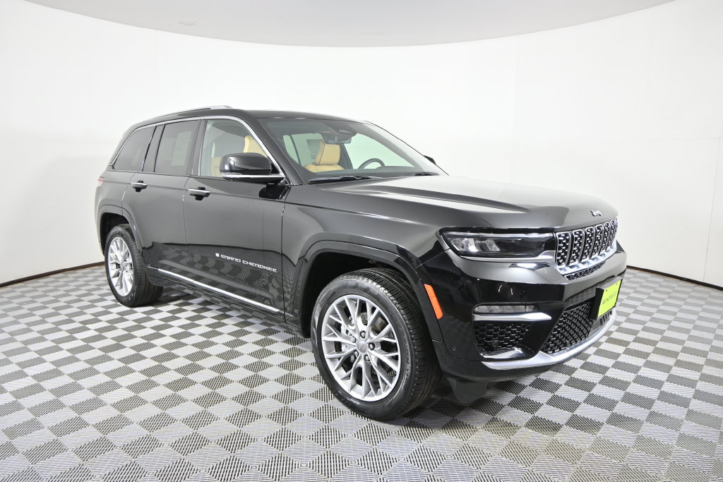 Used 2022 Jeep Grand Cherokee Summit w/ Adv Protech Group IV AWD/4WD image 9