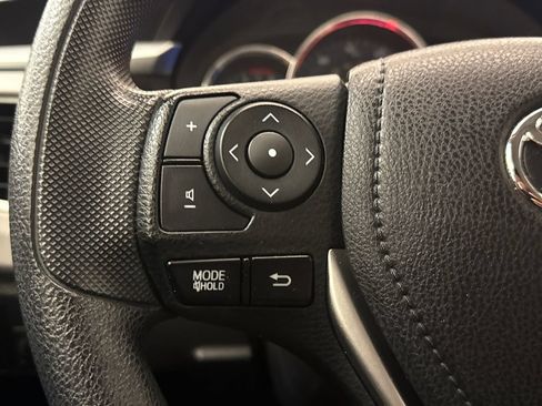 Used 2016 Toyota Corolla LE FWD image 28