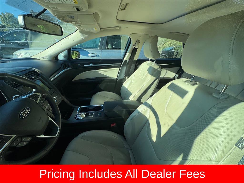 Used 2017 Ford Fusion Titanium FWD image 8