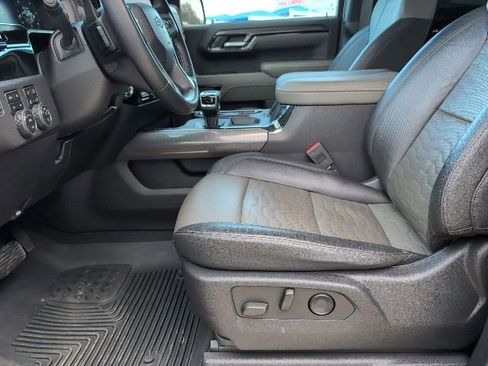 Used 2023 Chevrolet Silverado 1500 ZR2 image 11