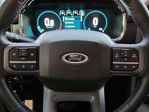 Used 2022 Ford F150 Lariat image 11