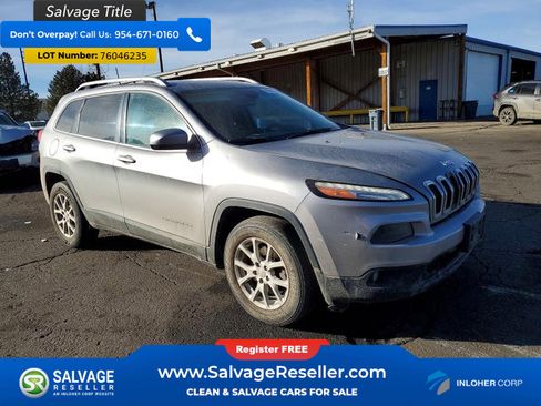 Used 2016 Jeep Cherokee Latitude w/ Cold Weather Group image 5