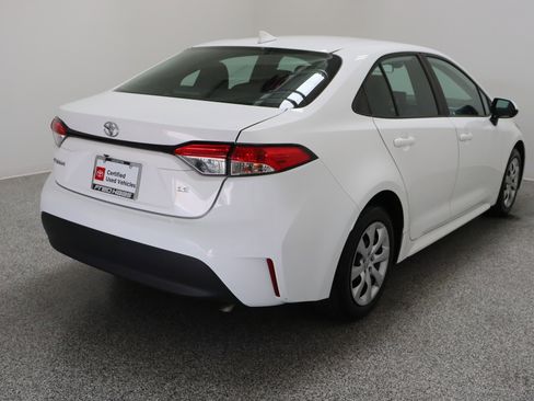 Used 2024 Toyota Corolla LE FWD image 7