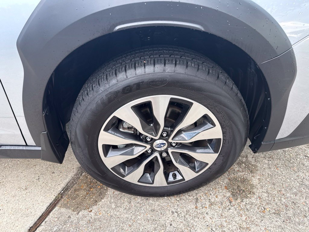 Certified 2025 Subaru Outback Limited AWD/4WD image 32