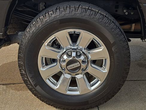 Used 2021 Ford F250 Platinum w/ FX4 Off-Road Package AWD/4WD image 7