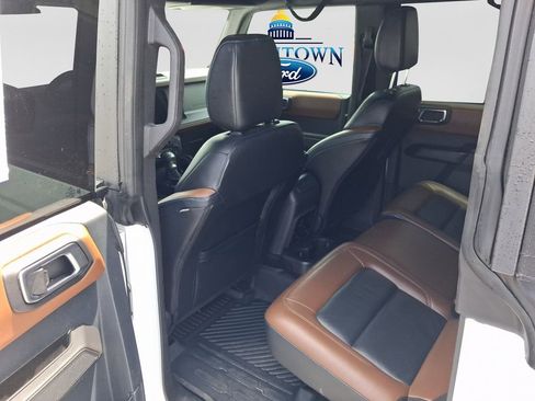 Used 2024 Ford Bronco Outer Banks AWD/4WD image 9