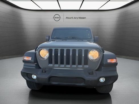 Used 2023 Jeep Wrangler Sport S image 8