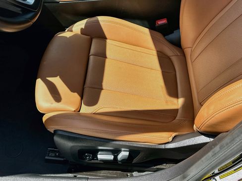 Used 2023 BMW 330i Sedan w/ Driving Assistance Package RWD image 19