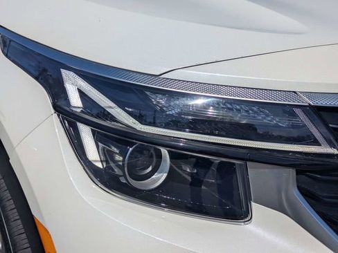 Used 2024 Kia Seltos S image 9