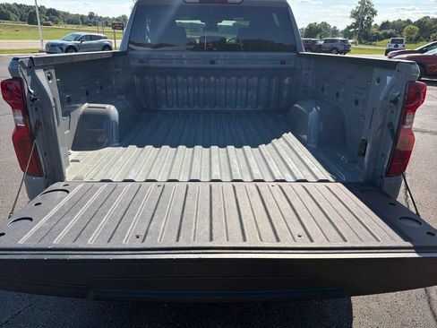 Used 2024 Chevrolet Silverado 1500 LT AWD/4WD image 37
