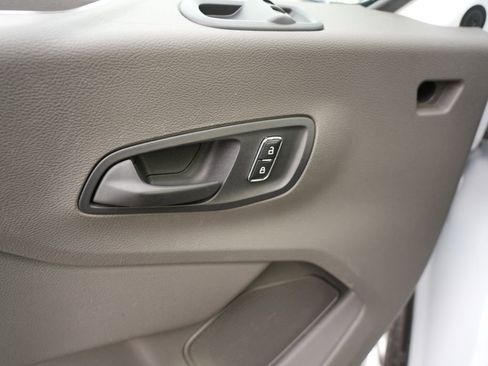 Used 2023 Ford Transit 350 XLT image 30