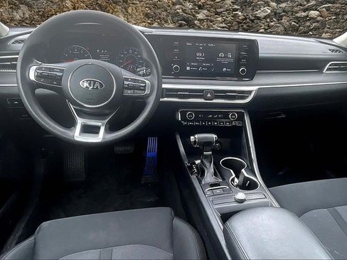Used 2021 Kia K5 LXS image 13