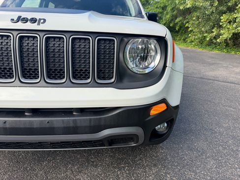 Used 2023 Jeep Renegade Latitude AWD/4WD image 7