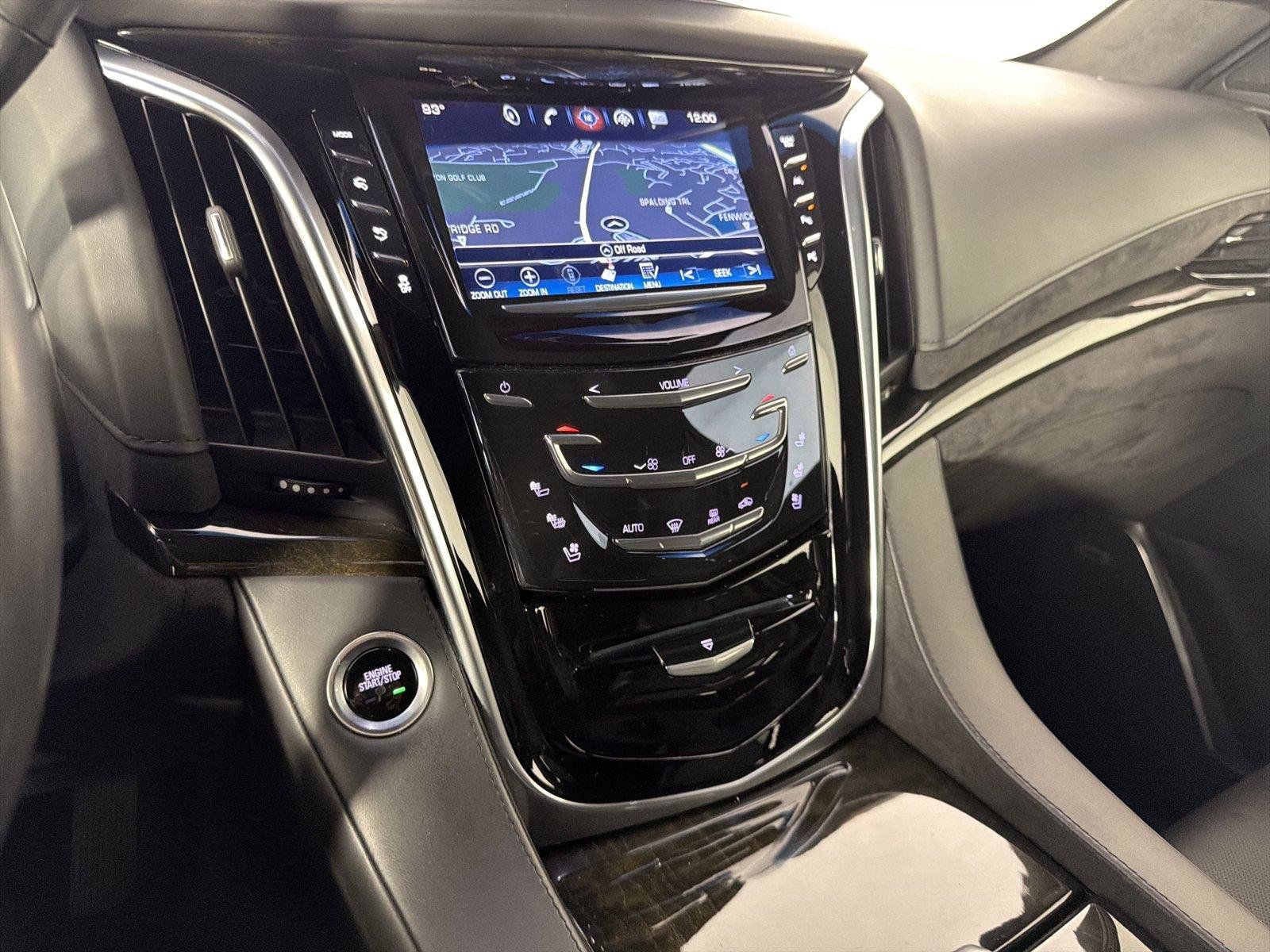 Used 2019 Cadillac Escalade Platinum AWD/4WD image 29