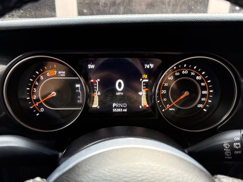 Used 2021 Jeep Wrangler Unlimited Sahara image 28