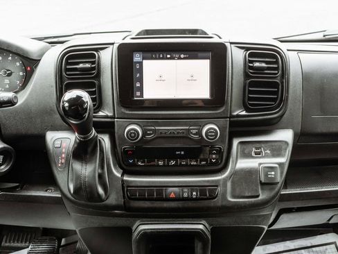Used 2023 RAM ProMaster 2500 FWD image 14