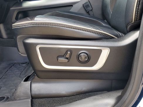 Used 2023 RAM 1500 Laramie RWD image 16