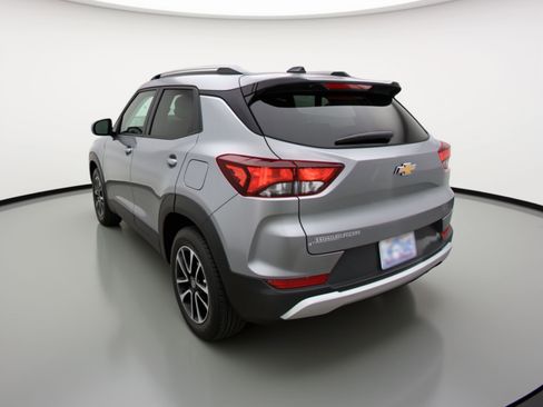 Used 2025 Chevrolet TrailBlazer LT image 6