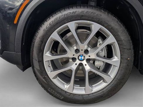 Used 2026 BMW X5 xDrive40i w/ Climate Comfort Package AWD/4WD image 10