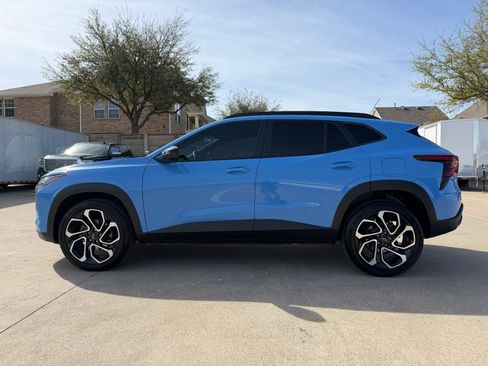 Used 2024 Chevrolet Trax RS w/ Driver Confidence Package image 3