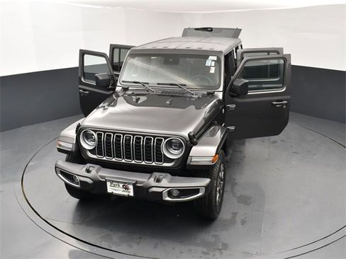 Used 2024 Jeep Wrangler Sahara w/ Technology Group image 26