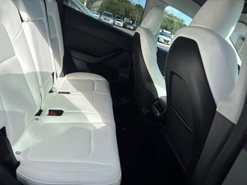 Used 2023 Tesla Model Y Long Range image 12