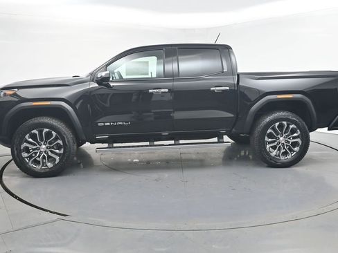 New 2026 GMC Canyon Denali image 3